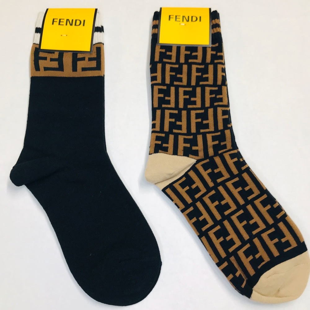Fendi socks SIZE: 6-9